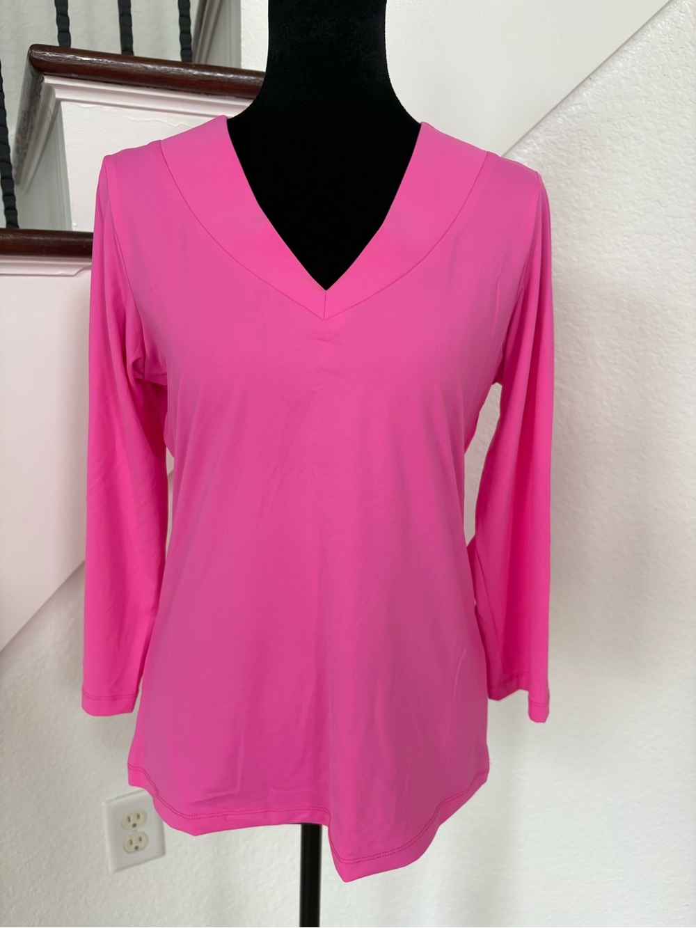Women's V-Neck Long Sleeve Tee in Hot Pink